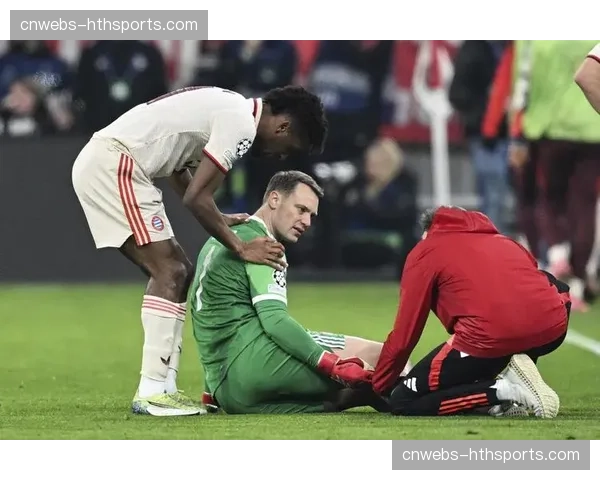 现场：诺伊尔神扑挡出哈兰德近距离头球，拜仁逃过一劫