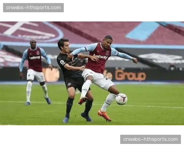 维拉遭遇严重伤病潮,中场核心蒂勒曼斯、卡马拉长期缺阵 维拉遭遇严重伤病潮,中场核心蒂勒曼斯、卡马拉长期缺阵